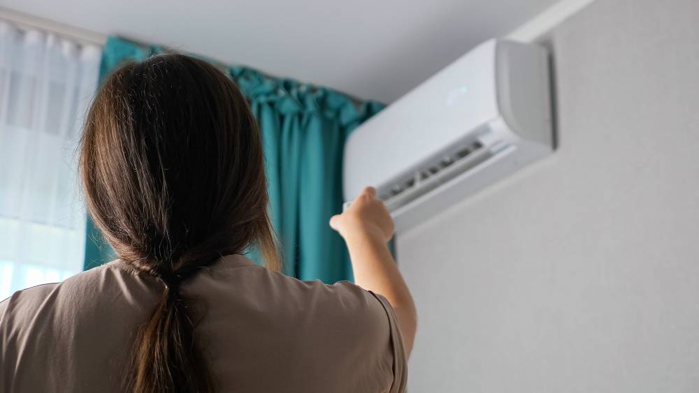 9 Reasons Why Your Aircon Keeps Turning On and Off
